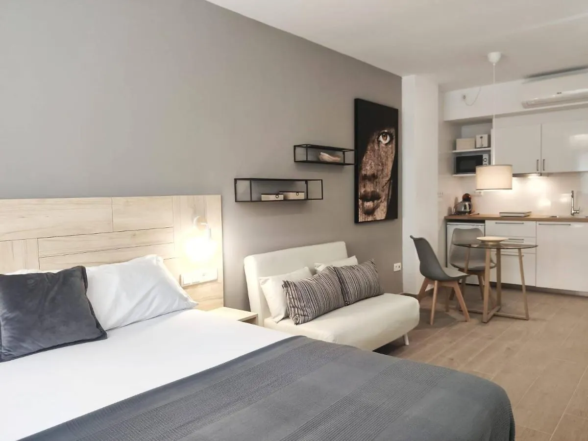 Global Apartments & Rooms ロスピタレート・デ・リョブレガート スペイン